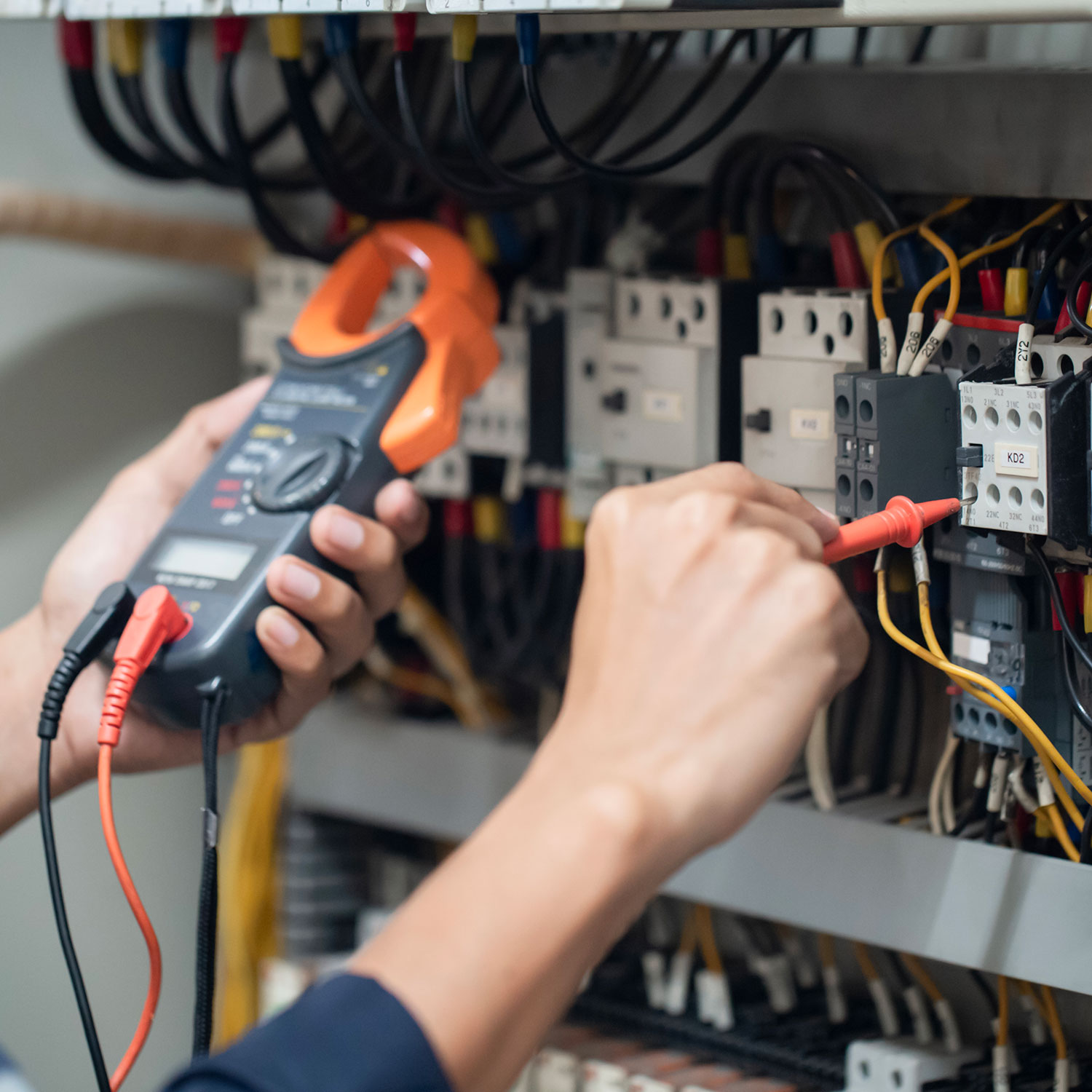 Électricien à Courbevoie (92400) - Atelier Albert à Colombes (92)